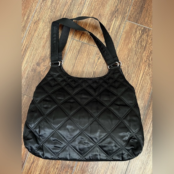 EUC Eddie Bauer quilted shoulder bag. Black. Lots of room! - Picture 3 of 15